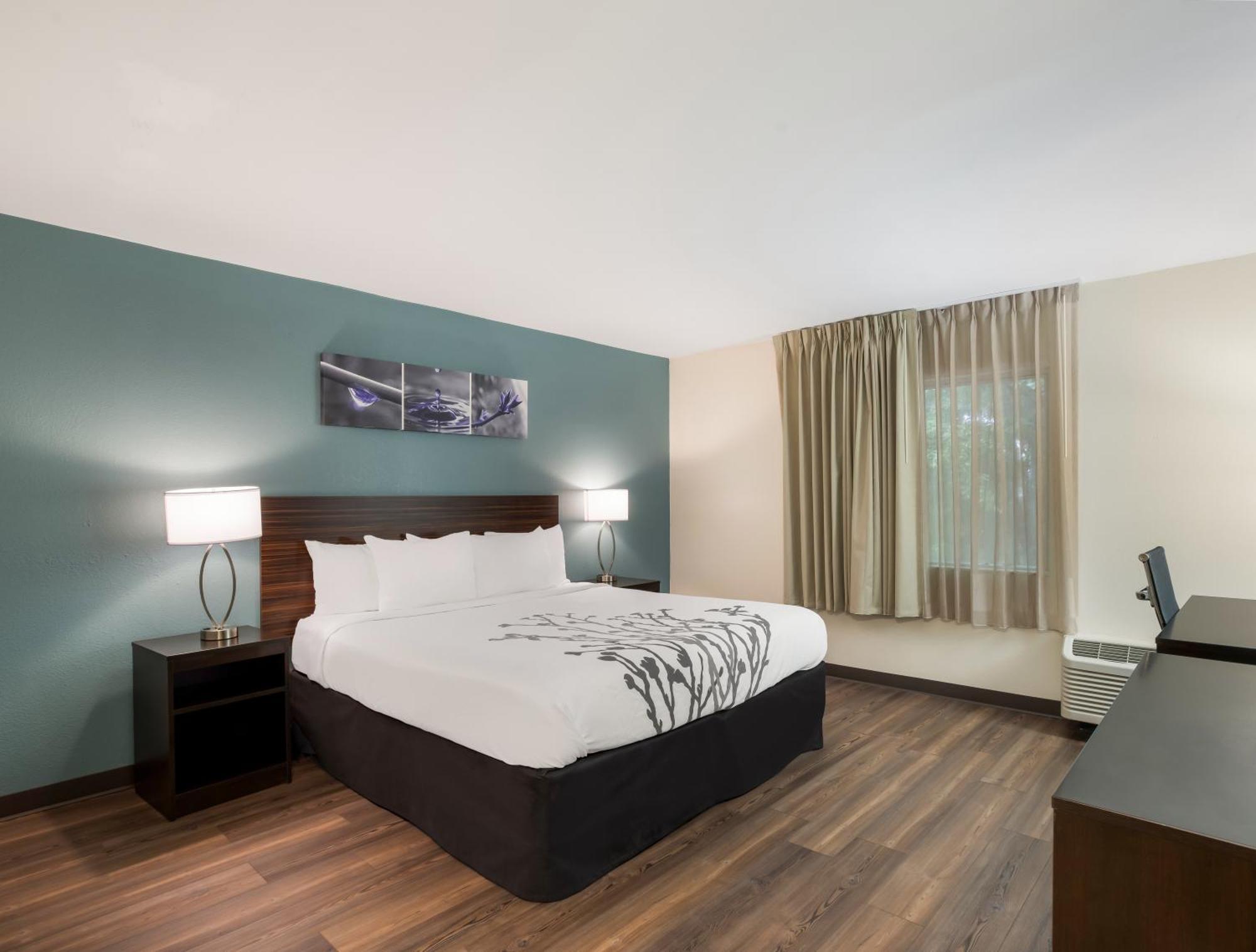 Sleep Midtown 3*